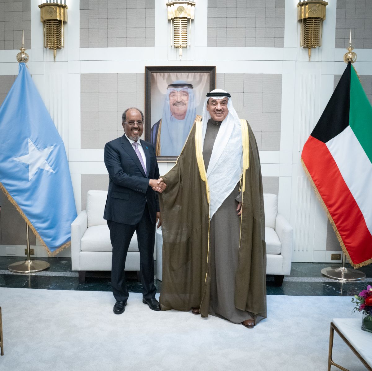 
                                                ممثل سمو أمير البلاد سمو ولي العهد يستقبل رئيس الصومال على هامش أعمال الأسبوع رفيع المستوى للدورة الـ80 للجمعية العامة للأمم المتحدة
                                            