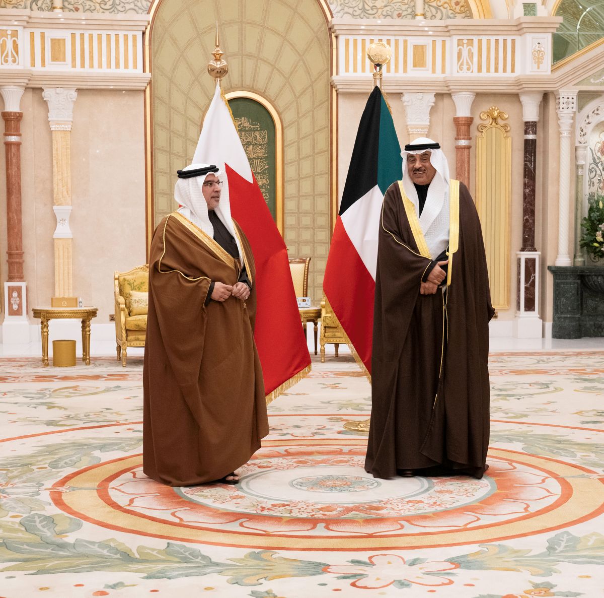 سمو ولي العهد يقيم مأدبة غداء على شرف ولي العهد رئيس مجلس الوزراء بمملكة البحرين