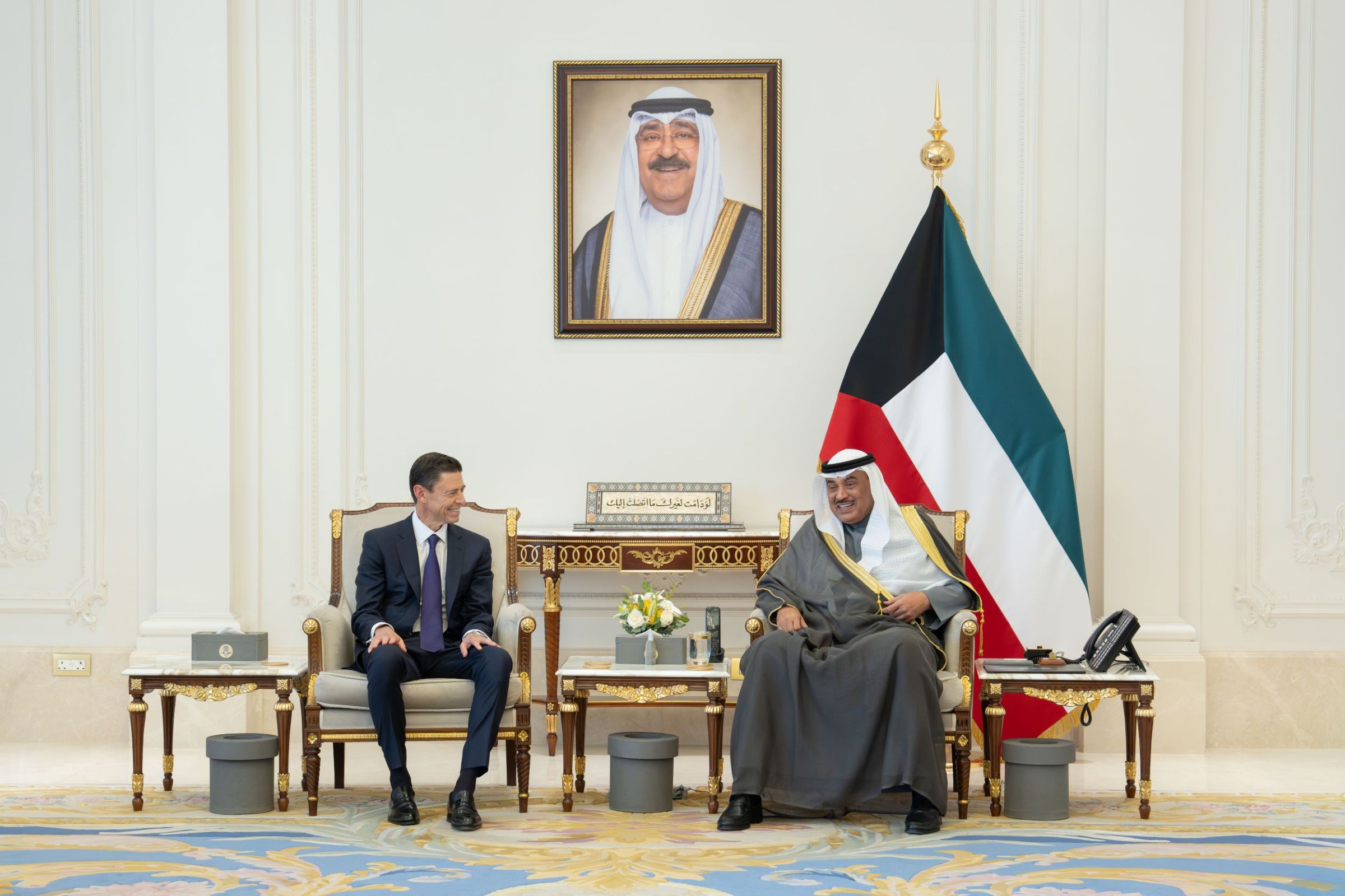 سمو ولي العهد يستقبل الرئيس التنفيذي المشارك في شركة كي كي آر