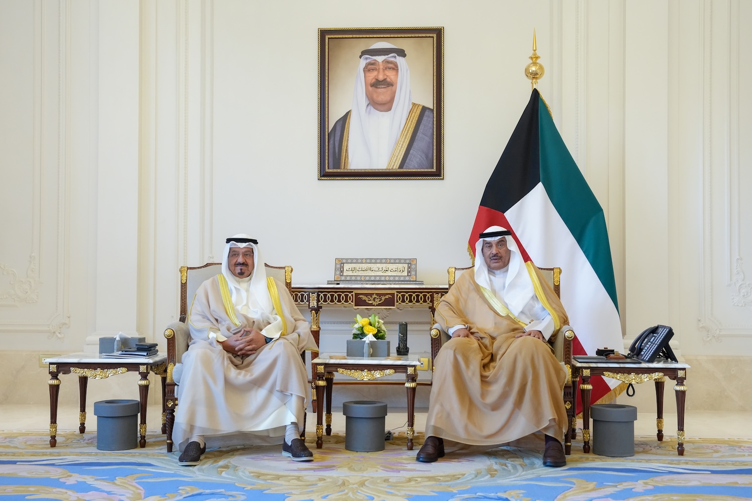 سمو ولي العهد يستقبل سمو رئيس مجلس الوزراء والنائب الأول ووزيري الدفاع والخارجية